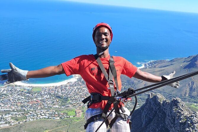 1-Hour Experience Table Mountain Abseiling - Getting to the Start: Meeting Point and the Cableway Catch