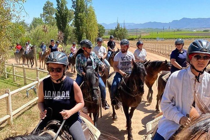 1h30m – Horse Trail - Small group size means you’re not just a number