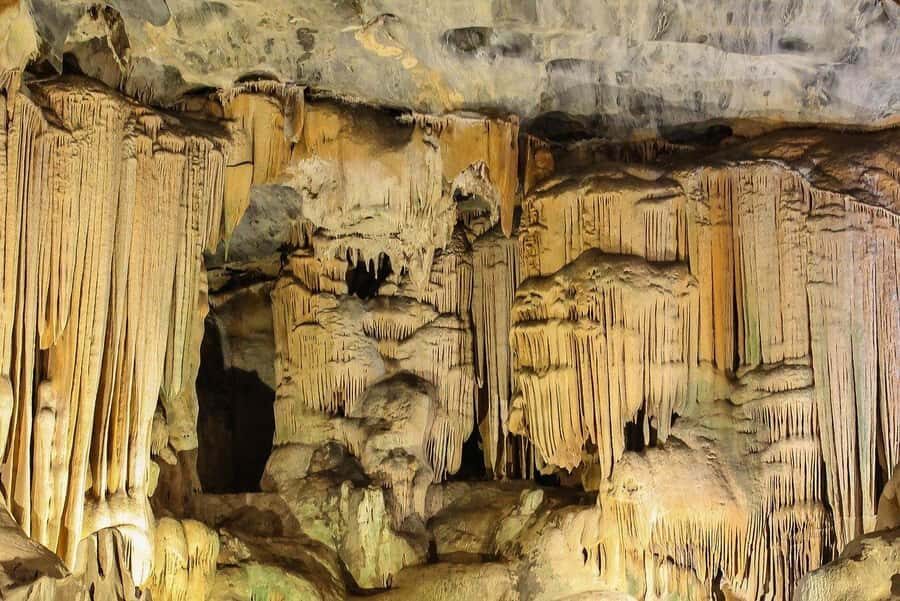 2 Day Small Group Cape Town: Garden Route Big 5 Safari Tour - Cango Caves heritage tour in Oudtshoorn: what you’re really signing up for