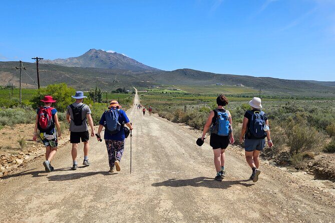 3 Day - Guided Private Wine Walk Trails and Fossil Hunt - Pinotage/Tango House: your comfy home base in Fossil Hills