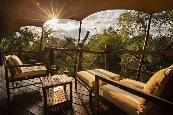 3 Day Kapama Buffalo Camp Safari - Day 2: sunrise game drive, late breakfast, pool or spa, then High Tea and sunset