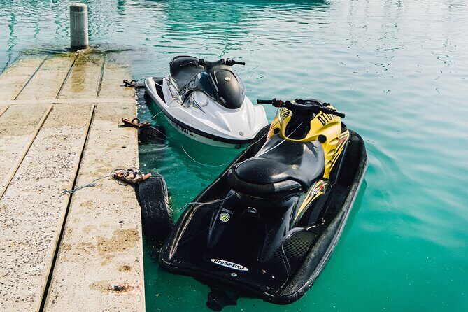 30 Minute Jet Ski Rental - Choosing Your Ride: Attended Guidance vs Operating Yourself