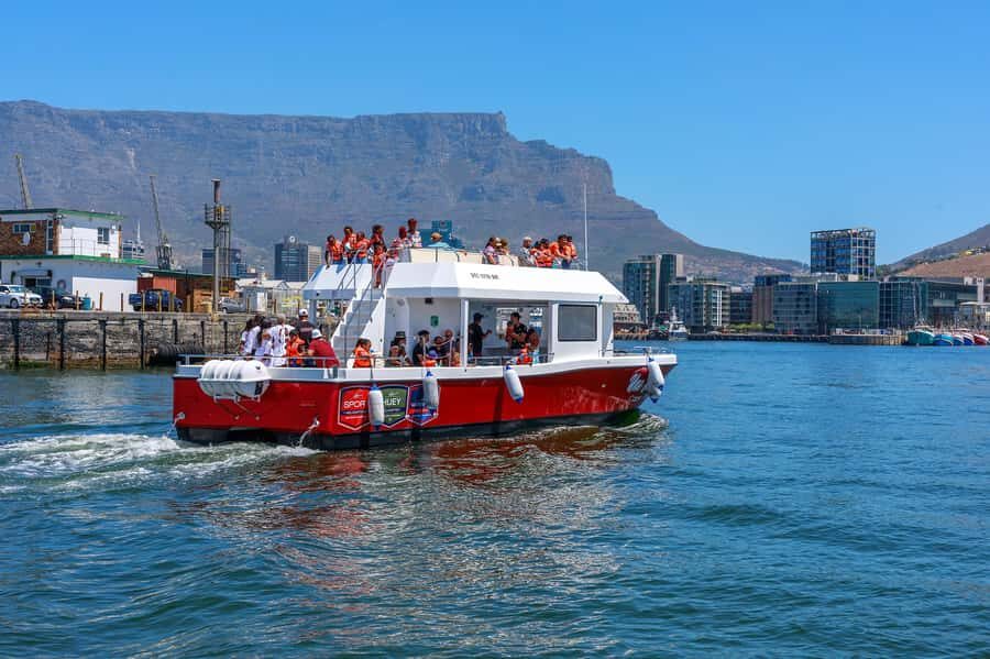 30min V&A Waterfront Harbour Cruise Cape Town - Space for groups: comfort on a 56-passenger vessel
