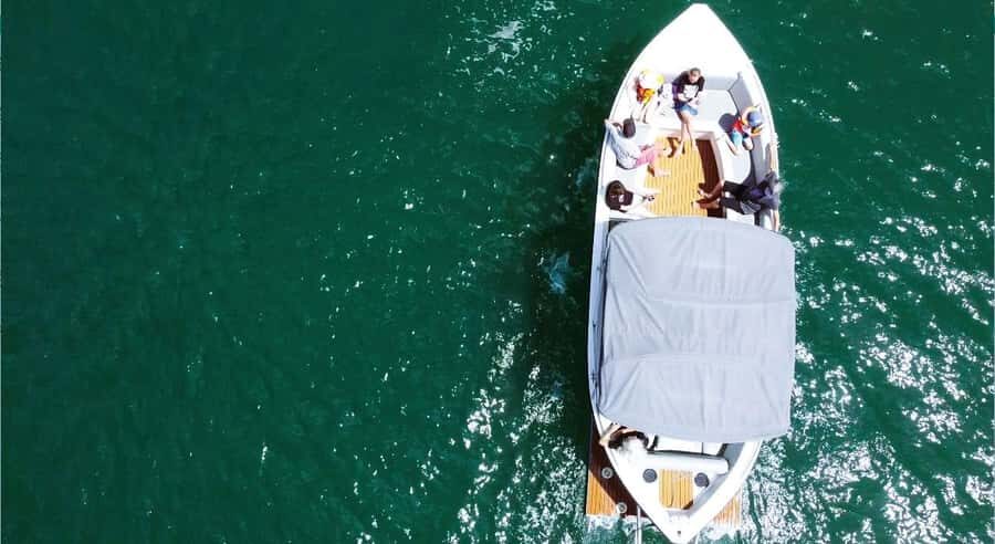 75 Minute Knysna Lagoon Charter - Getting to the water: Thesen Island to the Knysna Heads