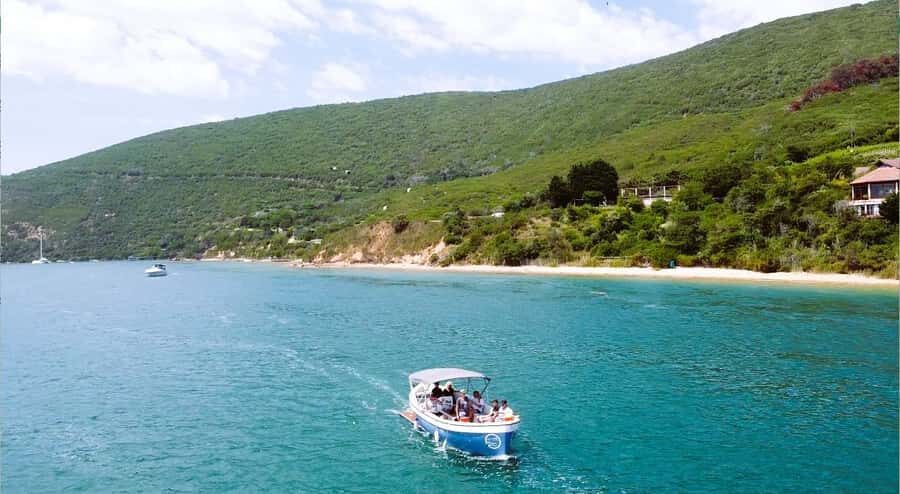 75 Minute Knysna Lagoon Charter - Optional extras: oysters, snacks, and drinks without taking over the trip