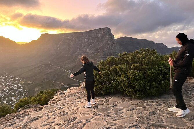 African Wonder of Nature Table Mountain Hike. - Pace, comfort, and how the guide support shows up in real life