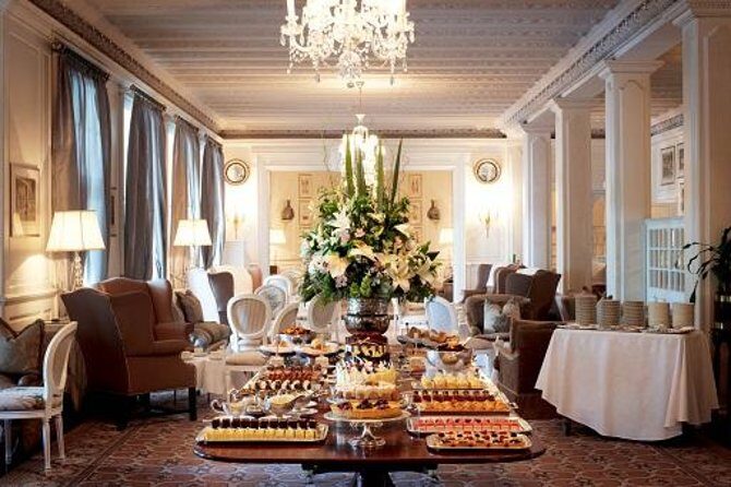 Afternoon High Tea at Mount Nelson Hotel from Cape Town - What makes the tea lounge feel so special