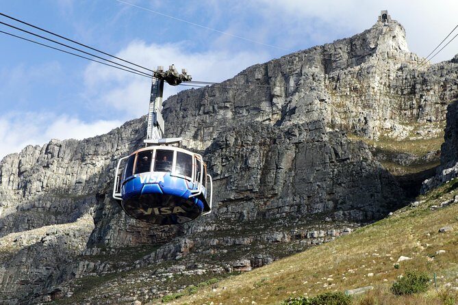 Afternoon Private City Tour incl. Table Mountain - Iziko Slave Lodge: a meaningful hour that needs the right pace