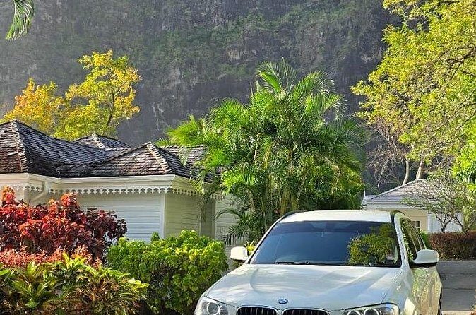 Airport Transfer to Secrets Resort and Spa (Round Trip) - Where you start and where you end: Secrets St Lucia pickup point