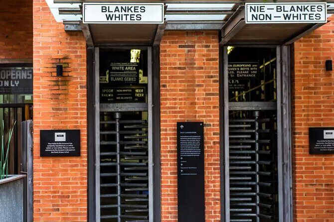 Apartheid History of South Africa (Full day Experience with lunch - Maboneng and Marshalltown: Street Art, Design Museums, and Lunch