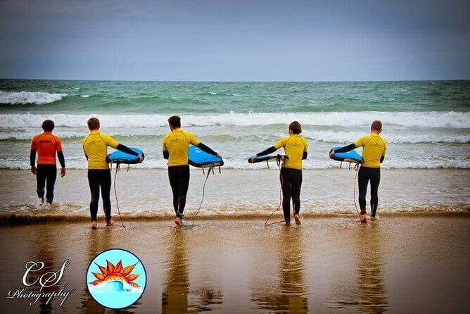 Beginner group surf lesson - How the small group (max 6) changes your results