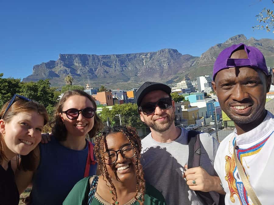 Bo-kaap and City tour - Cape Town walking: Table Mountain mentions, squares, and story-driven stops