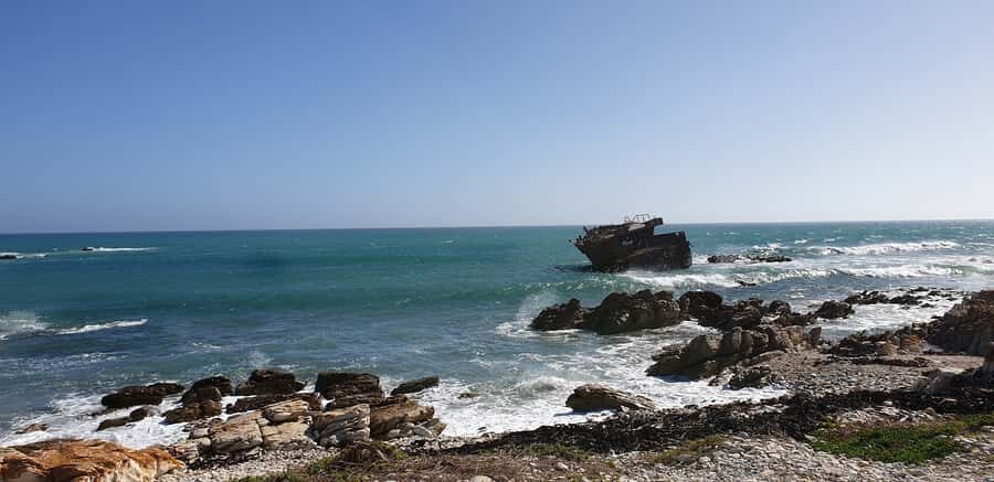 Cape Agulhas: Private Day Tour to Africa's Southernmost Tip. - Lunch on your own: plan for time and a local-food moment