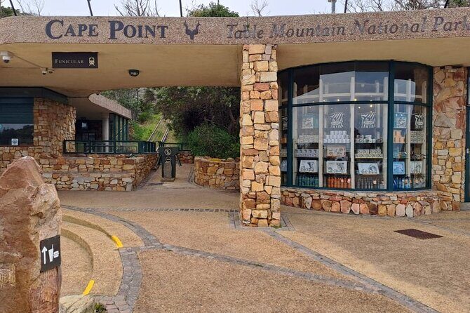 Cape of Good Hope-Cape Point & Penguins from Cape Town - Maidens Cove and the Twelve Apostles-Camps Bay Photo Run