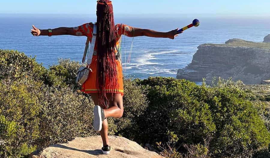 Cape of Good Hope Penguins Seals & Chapmans Peak Shared Tour - Noordhoek coffee stop: a short reset, not a long detour