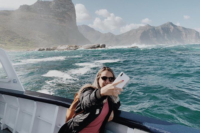 Cape of Good Hope Private Tour to Cape Point & Penguins From Cape Town - Hout Bay Harbour: seals, coffee, markets, and a real break
