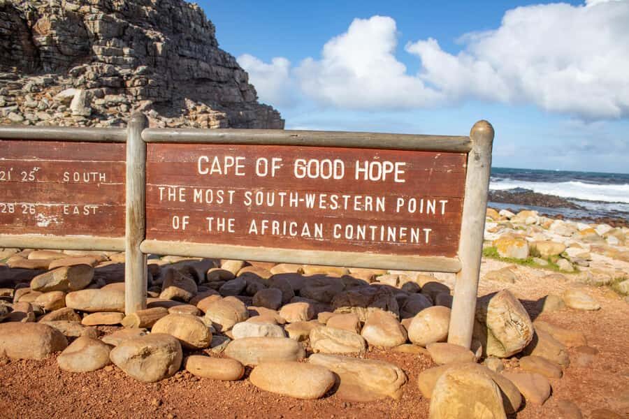 Cape Peninsula: Private Full Day Tour - Boulders Beach penguins: the most charming stop