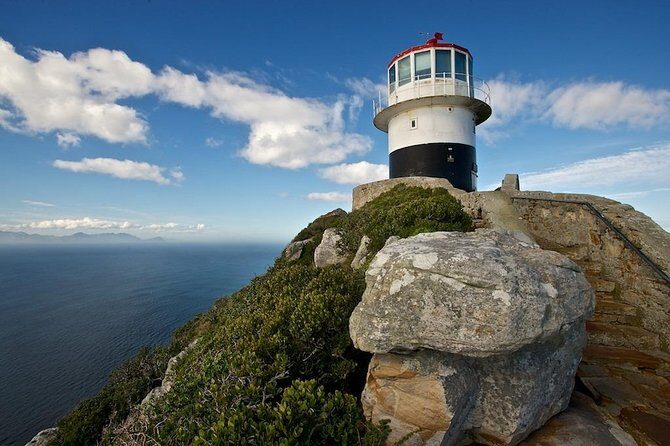 Cape Peninsula Private tour - Boulders Beach and Simons Town: penguins and a real lunch break