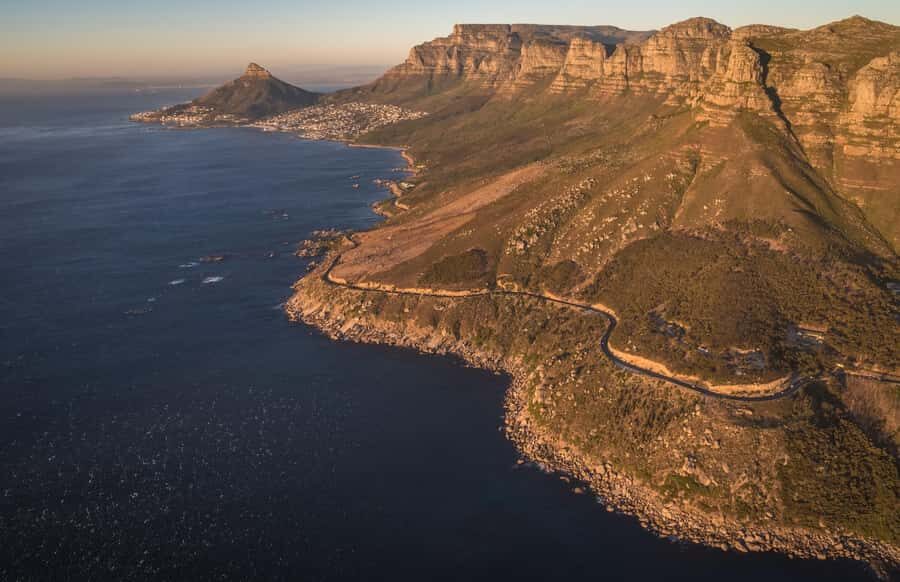Cape Town: 12-Minute City Scenic Helicopter Tour - Camps Bay and the coast: the color you actually remember