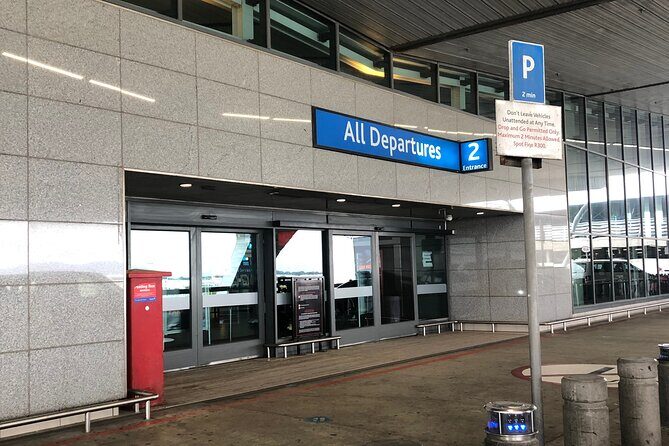 Cape Town airport transfer TO or FROM airport - Punctuality and Pickup Clarity: The One Real Watch-Out