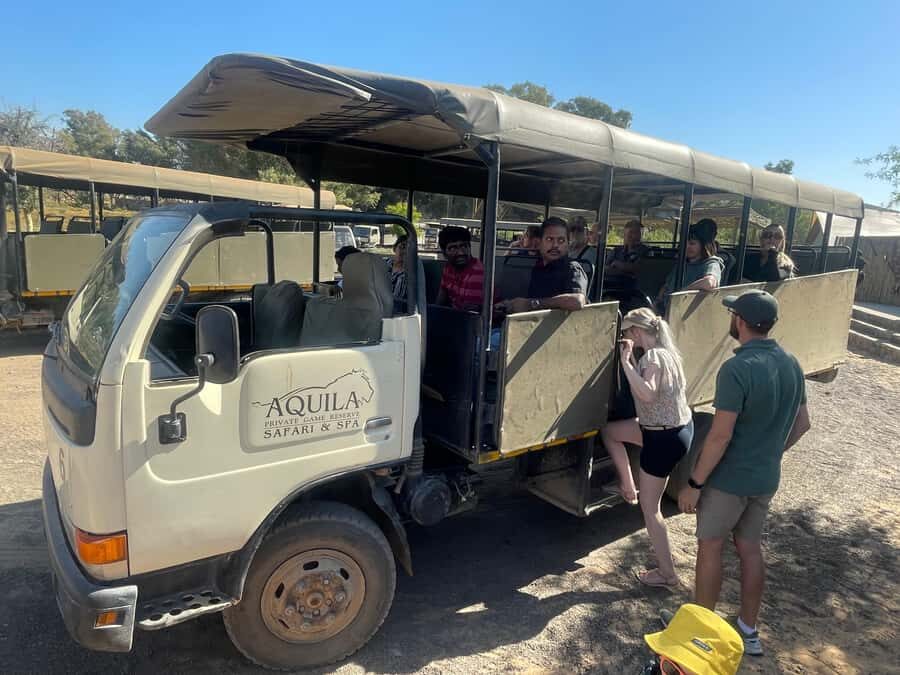 Cape Town: Aquila Game Reserve SAFARI +Lunch Buffet +Pickup - Cape Town Pickup to Aquila: Getting There Without Losing the Day