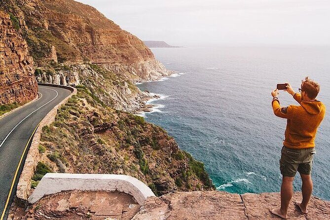 Cape Town Atlantic Helicopter Private Tour including Penguins Cape Point & Lunch - Chapman’s Peak drive and Atlantic viewpoints: short stops, big photo moments