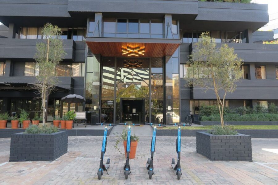 Cape Town: bicycle or E-scooter History Tour with Coffee - Price and what you actually get for $58