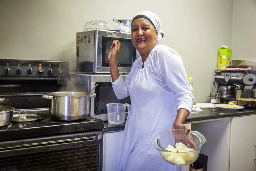 Cape Town: Bo-Kapp Walking Tour and Malay Cooking Class - Key things that make this tour worth your time