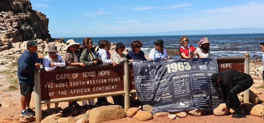 Cape Town: Cape Peninsula & Table Mountain Private Day Trip - Table Mountain cable car and the views that make Cape Town make sense