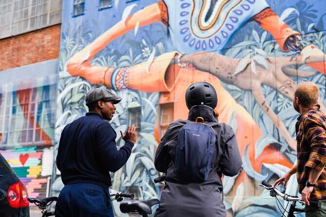 Cape Town City and Woodstock Bicycle Tour - Greenmarket Square and St George’s Mall: market life in motion