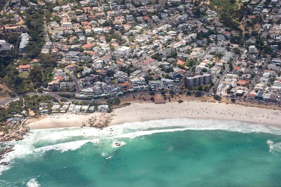 Cape Town City Center Helicopter Flight - 12Min - Back at the Waterfront: Sparkling Wine and a 10-Minute Reset