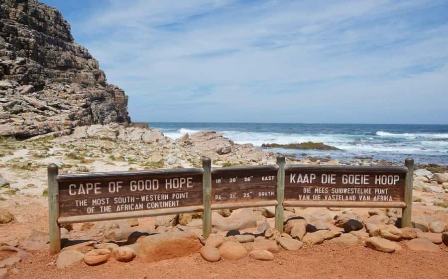 Cape Town: Full-Day Cape Peninsula Tour & Penguin Beach - Chapman’s Peak and Noordhoek: dramatic drive time with a coffee option