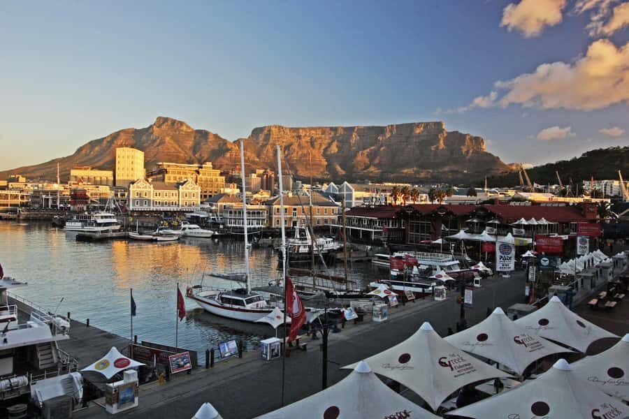 Cape Town: Full-Day Cape Peninsula Tour with Transfers - Hout Bay Stop: Wharf Time, Photos, and the Seal Island Option