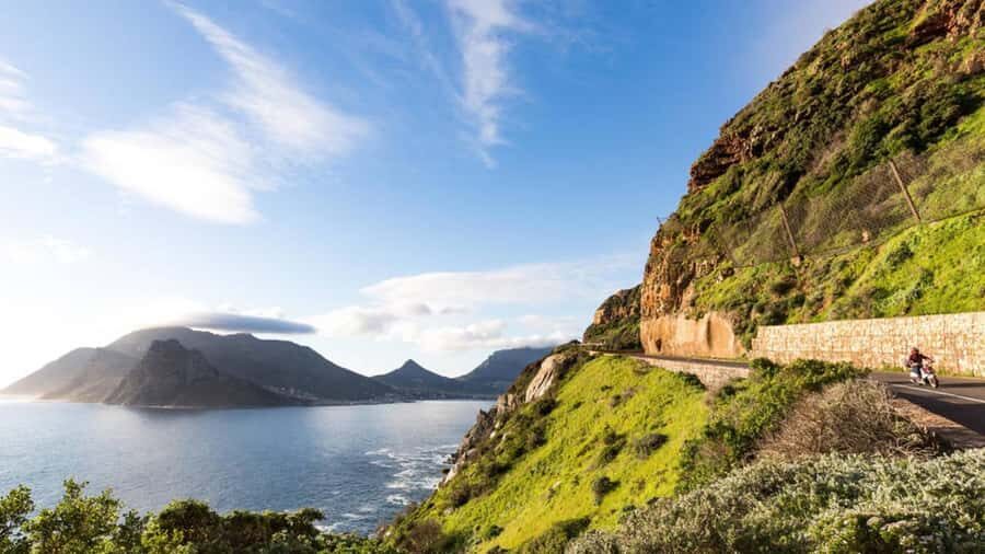 Cape Town: Full-Day Cape Peninsula Tour with Transfers - Simon’s Town: Naval Town Break, Shopping Time, and Penguins