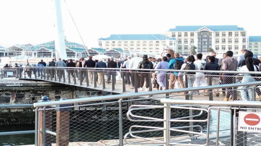 Cape Town: Guided Tour Of Robben Island & The Diamond Museum - The Diamond Works Cape Town Stop: Gems, Souvenirs, and a Quick Guided Lesson