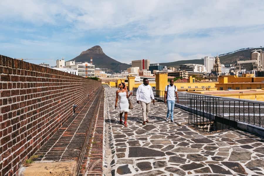 Cape Town: Half-Day Walking City Tour and African Lunch - Lunch at AfroDeli Eatery in Long Street: what’s included and how to plan