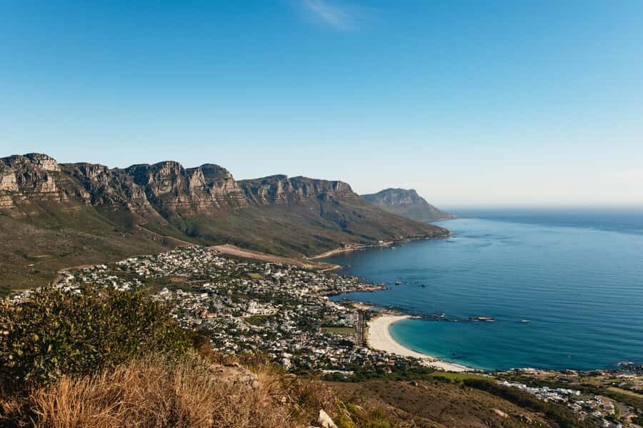 Cape Town: Lion's Head Guided Hike at Sunset - Summit time: Table Mountain, ocean views, and a bird’s-eye Cape Town
