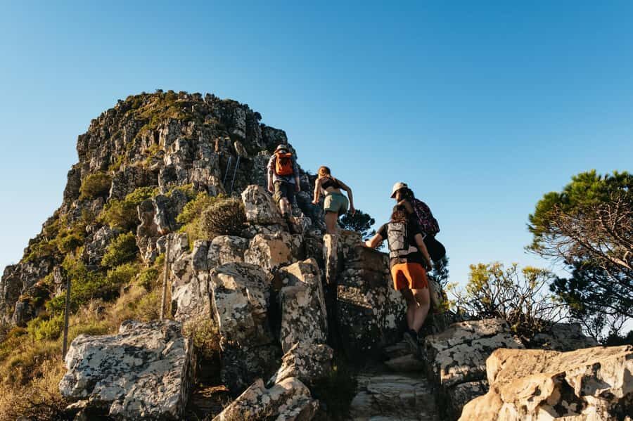 Cape Town: Lion's Head Guided Hike at Sunset - Group size and guide style: small enough to feel personal