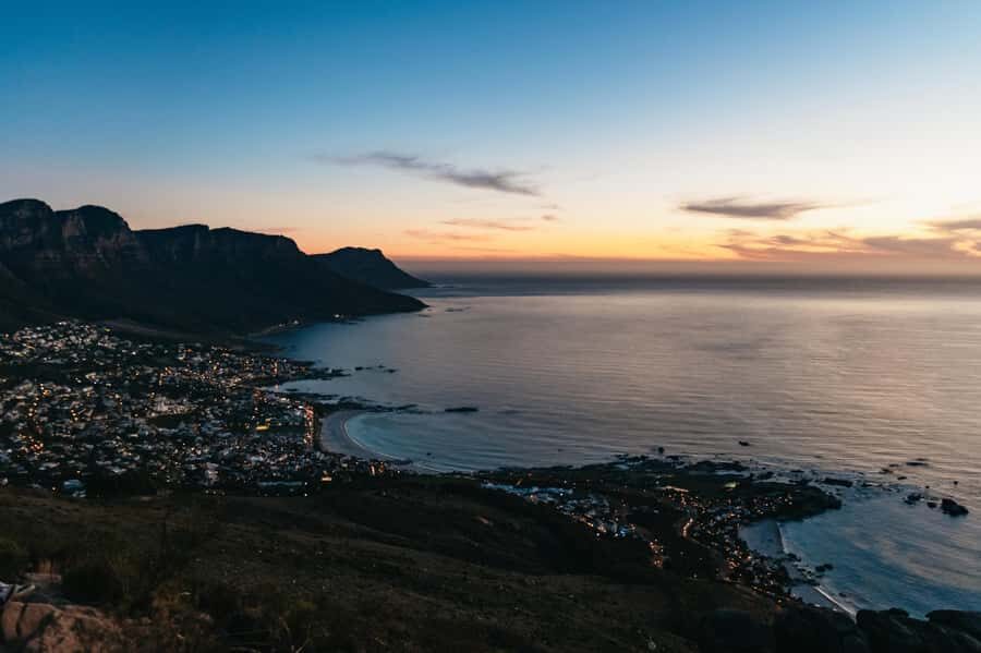 Cape Town: Lion's Head Guided Hike at Sunset - Meeting at Signal Hill Road and getting your safety game plan