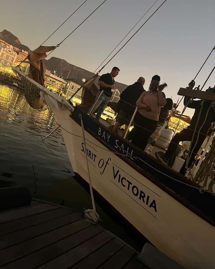 Cape Town: New Year's Eve Fireworks Cruise - Setting sail from Cape Town’s V&A Waterfront