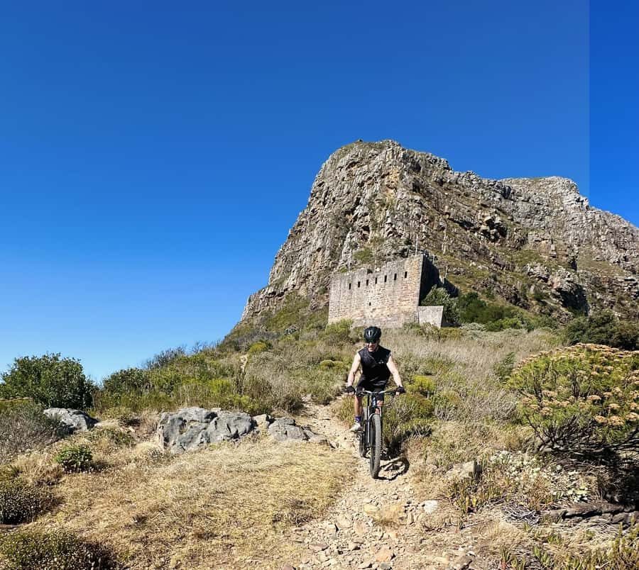 Cape Town: Peninsula Private Mountain Bike Tour with Ex-Pro - The dual suspension setup: bike fit, pedals, gloves, and why it matters