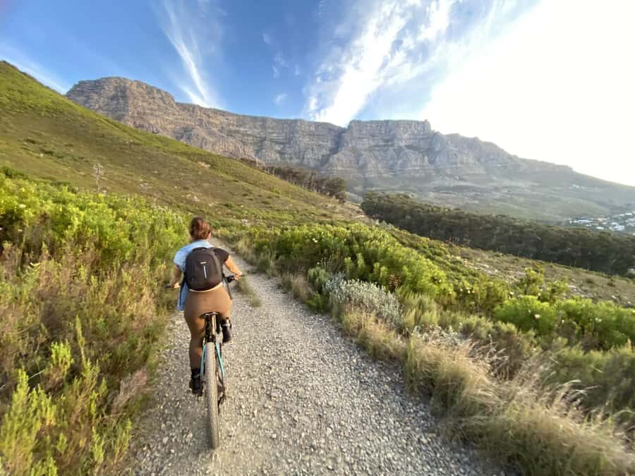 Cape Town: Peninsula Private Mountain Bike Tour with Ex-Pro - Snacks, water, and the photoshoot you’ll actually be glad you got