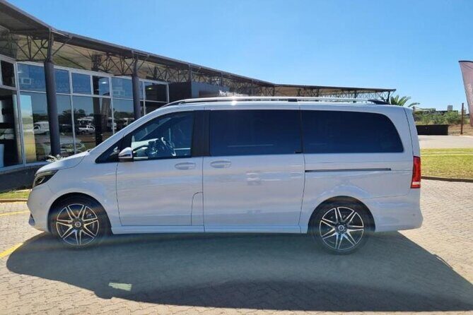 Cape Town Premier Airport Transfers - Who should book Cape Town Premier Airport Transfers