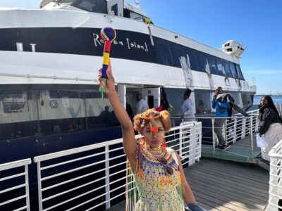 Cape Town-Robben Island Ferry Ticket and Guided Prison Tour - V&A Waterfront pickup and the Nelson Mandela Gateway