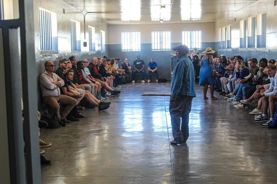 Cape Town: Robben Island ferry ticket plus Guided Tour - Mandela’s cell: the emotional peak of the day