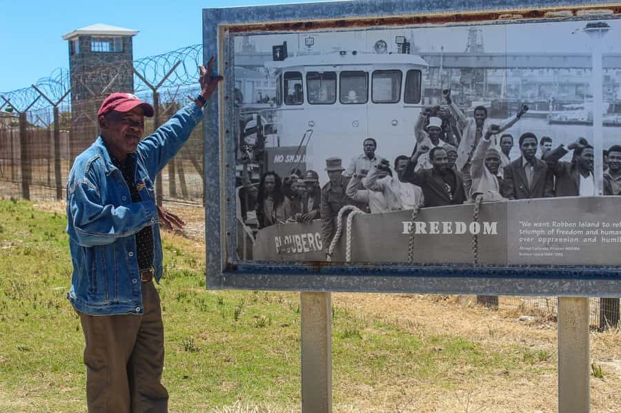 Cape Town: Robben Island Guided Tour ticket & guided tour - Robben Island with an ex-prisoner guide: what the tour does well
