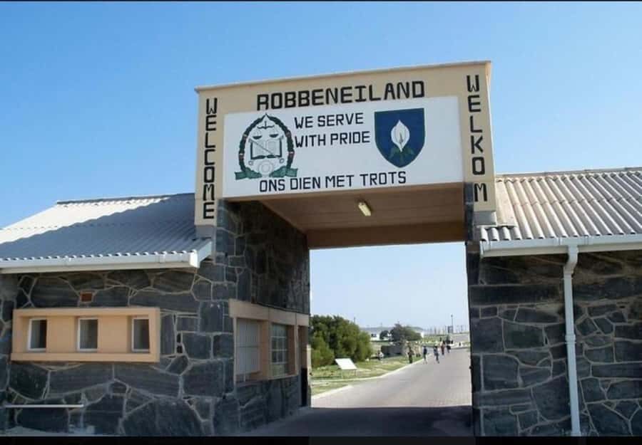 Cape Town: Robben Island Tour Including all Entry Tickets. - Ferry timing: why the 30 minutes matters