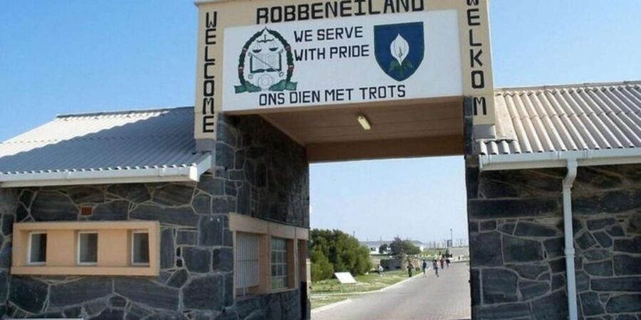 Cape Town: Robben Island Tour Tickets and V&A Waterfront - Should you book this Robben Island + V&A Waterfront tour?