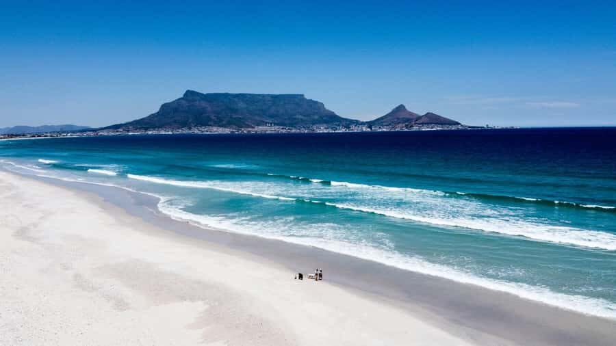 Cape Town: Table Mountain and Castle of Good Hope Tour - Table Mountain National Park: Cable Car Up to 360° Views