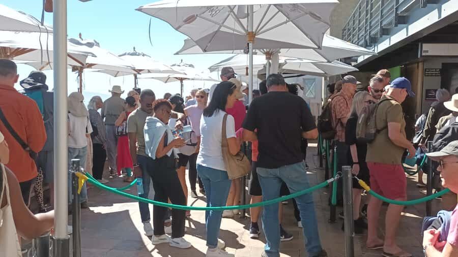 Cape Town:- Table Mountain including Hotel Transfer - Getting There: The Quiet Value of a Door-to-Deck Pickup